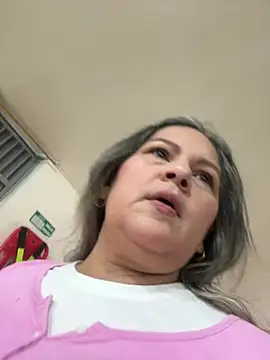 Snapshot of Lucy_Milf_474 chatting on February 26, 11:53 am Lucy Milf 474 online show from February 26, 11:53 am