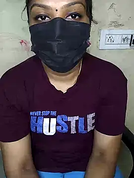 Tamil Attitude queen online show from October 3, 7:33 pm