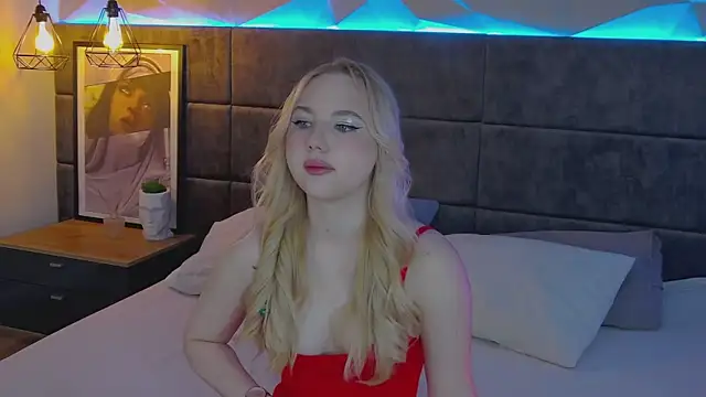 Sky Cutie online show from April 16, 4:24 am