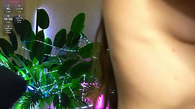 AnitaVon online show from April 9, 6:19 am