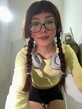 SweetBunnyGF online show from July 11, 11:50 pm
