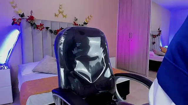 Nascary Fox online show from December 20, 7:21 pm