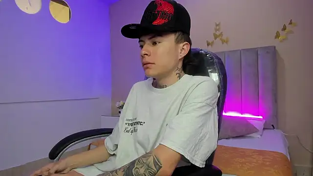 Nascary Fox online show from February 18, 7:32 pm