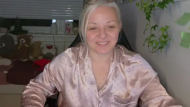 Linsy Kim online show from February 4, 10:26 pm