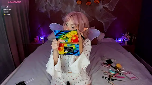 Hina Smith online show from October 31, 11:33 am