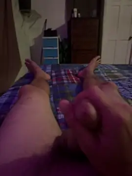 Snapshot of Tonymontana10s chatting on January 8, 7:10 am Tonymontana10s online show from January 8, 7:10 am