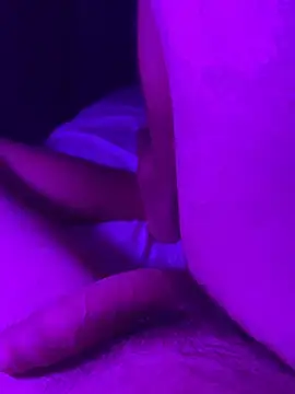 Snapshot of Tonymontana10s chatting on February 21, 11:33 am Tonymontana10s online show from February 21, 11:33 am