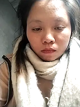 venu00 online show from February 25, 11:31 am