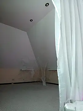 Liann Stark online show from November 20, 6:24 am