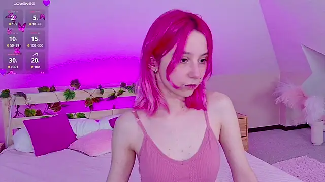 Liann Stark online show from April 8, 6:35 am