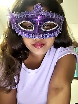 Snapshot of karina_0099 chatting on November 10, 6:01 am karina 0099 online show from November 10, 6:01 am