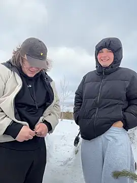 desiredude9 online show from December 2, 8:19 am