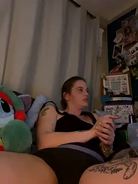 Snapshot of kittykatbean chatting on November 21, 10:08 pm kittykatbean online show from November 21, 10:08 pm