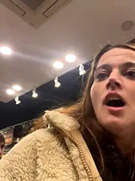 Snapshot of kittykatbean chatting on November 25, 11:10 am kittykatbean online show from November 25, 11:10 am