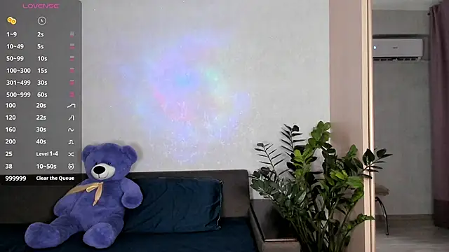 SaraShine  online show from September 10, 7:47 pm