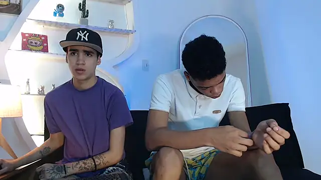 PRETTY FEM online show from September 17, 1:24 pm