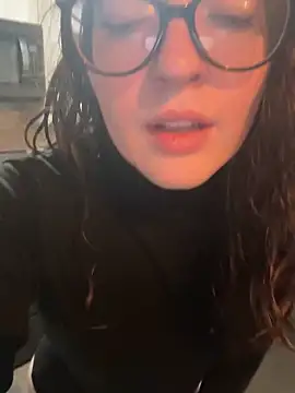 knottybunny online show from November 29, 2:20 pm