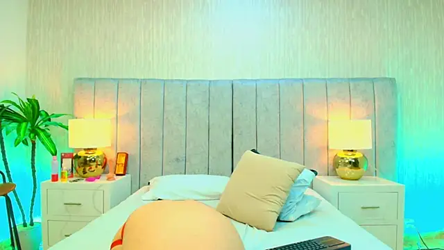 Victoria 606 online show from December 19, 3:57 am