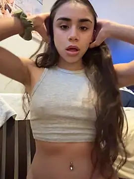 Snapshot of Ariovalle chatting on February 11, 5:45 am Ariovalle online show from February 11, 5:45 am