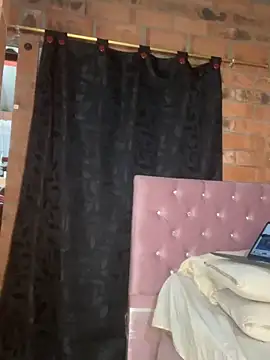 Jessyivonne online show from June 16, 4:37 am