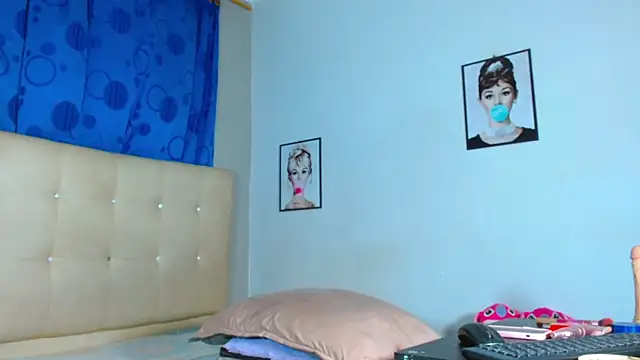 Snapshot of ebonny_ts chatting on September 30, 11:37 am ebonny ts online show from September 30, 11:37 am