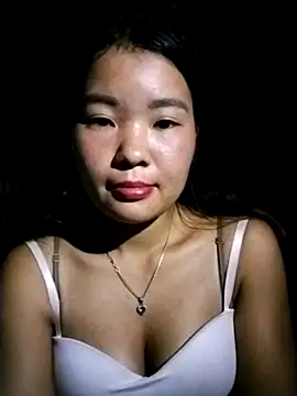 lylylove online show from September 16, 1:23 pm