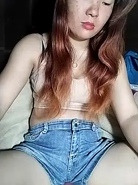 lylylove online show from May 30, 11:35 pm