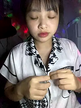 Snapshot of candy___123 chatting on October 25, 2:56 pm candy   123 online show from October 25, 2:56 pm