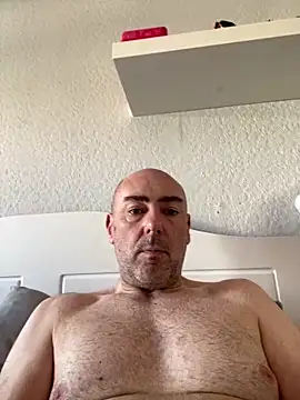 Richmcgee online show from April 3, 2:37 pm