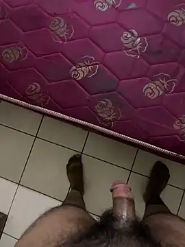 Snapshot of aliahmed98770 chatting on September 24, 1:03 pm aliahmed98770 online show from September 24, 1:03 pm