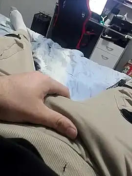 durellosbrodolone online show from February 26, 1:32 pm