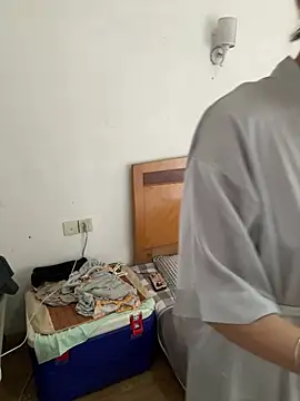xiiuuff18 online show from July 13, 1:41 am