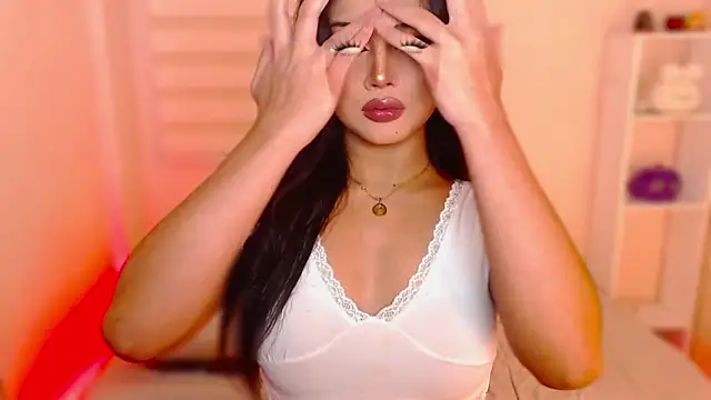 MissRumi Hunter online show from October 12, 8:30 pm