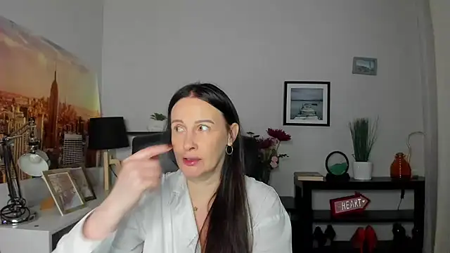 Snapshot of Velvet_Jasmine chatting on October 1, 5:24 am Velvet Jasmine online show from October 1, 5:24 am