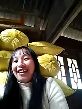 miss-su online show from December 1, 2:05 am