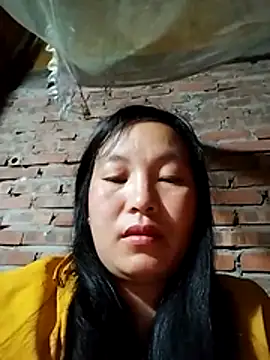 miss-su online show from February 25, 6:50 pm