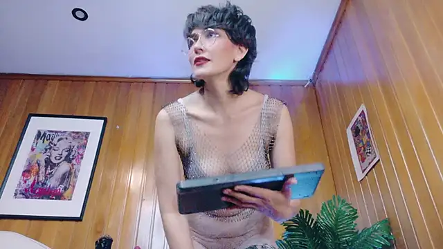 Zafiro Gem  online show from November 21, 9:46 pm