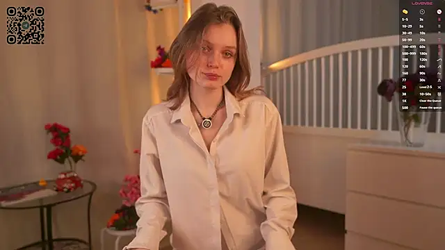 Snapshot of MandaReh chatting on September 13, 4:07 pm MandaReh online show from September 13, 4:07 pm