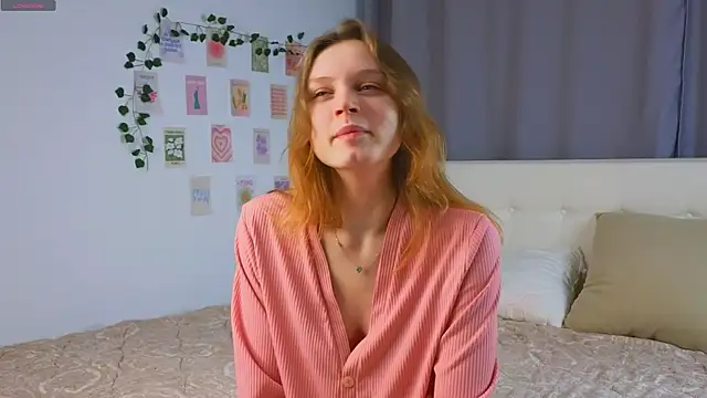 Snapshot of MandaReh chatting on December 3, 4:09 am MandaReh online show from December 3, 4:09 am