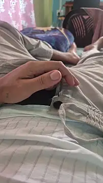 yourdesire069 online show from April 15, 9:27 am