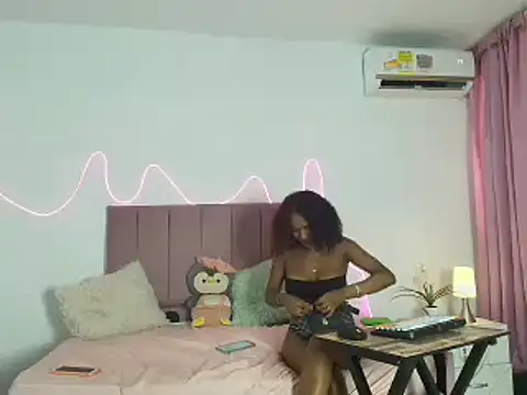 Valerin salazar online show from November 10, 7:35 pm