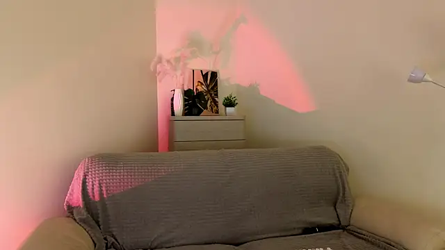 BlurryWish online show from December 17, 12:44 pm