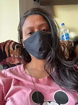 Snapshot of indianshycouple chatting on February 11, 3:22 am indianshycouple online show from February 11, 3:22 am