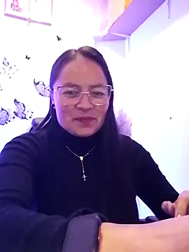 Daliz Leon online show from September 19, 2:24 am