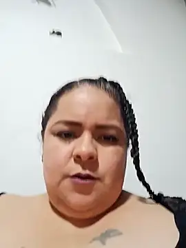 Miss Adriana01 online show from February 25, 11:36 pm