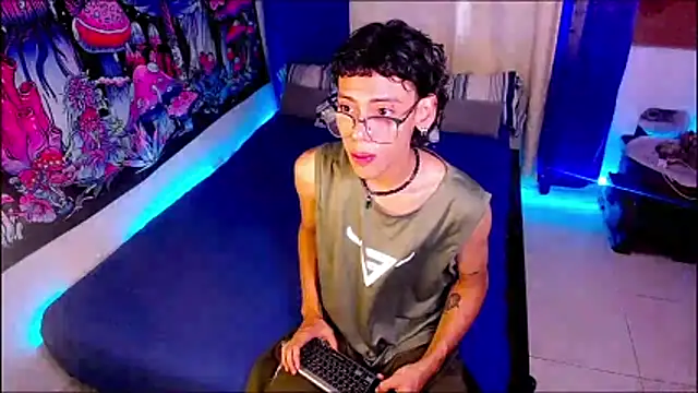 Thedoll ethan7 online show from March 16, 11:47 am