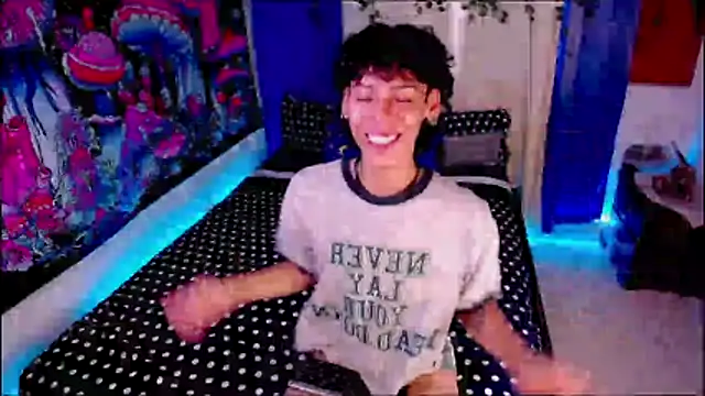 Thedoll ethan7 online show from April 8, 10:43 pm