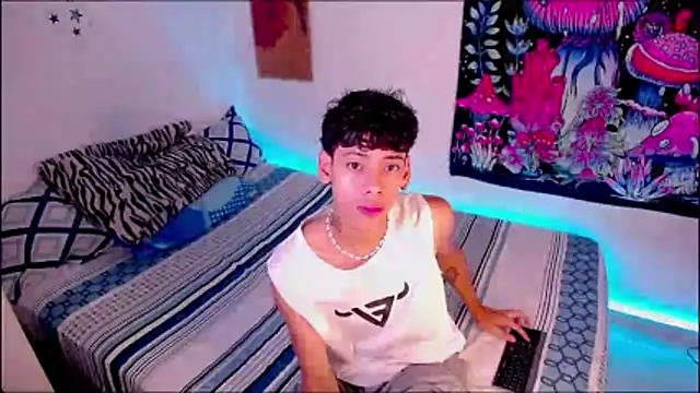 Thedoll ethan7 online show from May 29, 8:51 pm