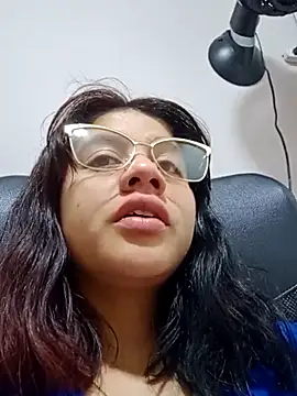 Julieth brown  online show from September 28, 12:10 pm