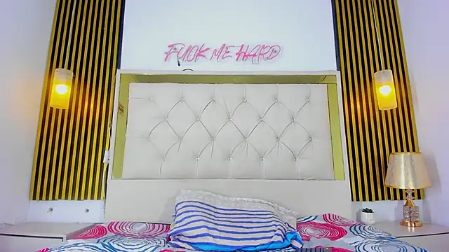 Snapshot of Just18Jake chatting on September 19, 6:19 pm Just18Jake online show from September 19, 6:19 pm